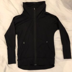 Lululemon Black Zip Jacket Size 6 - like new!
